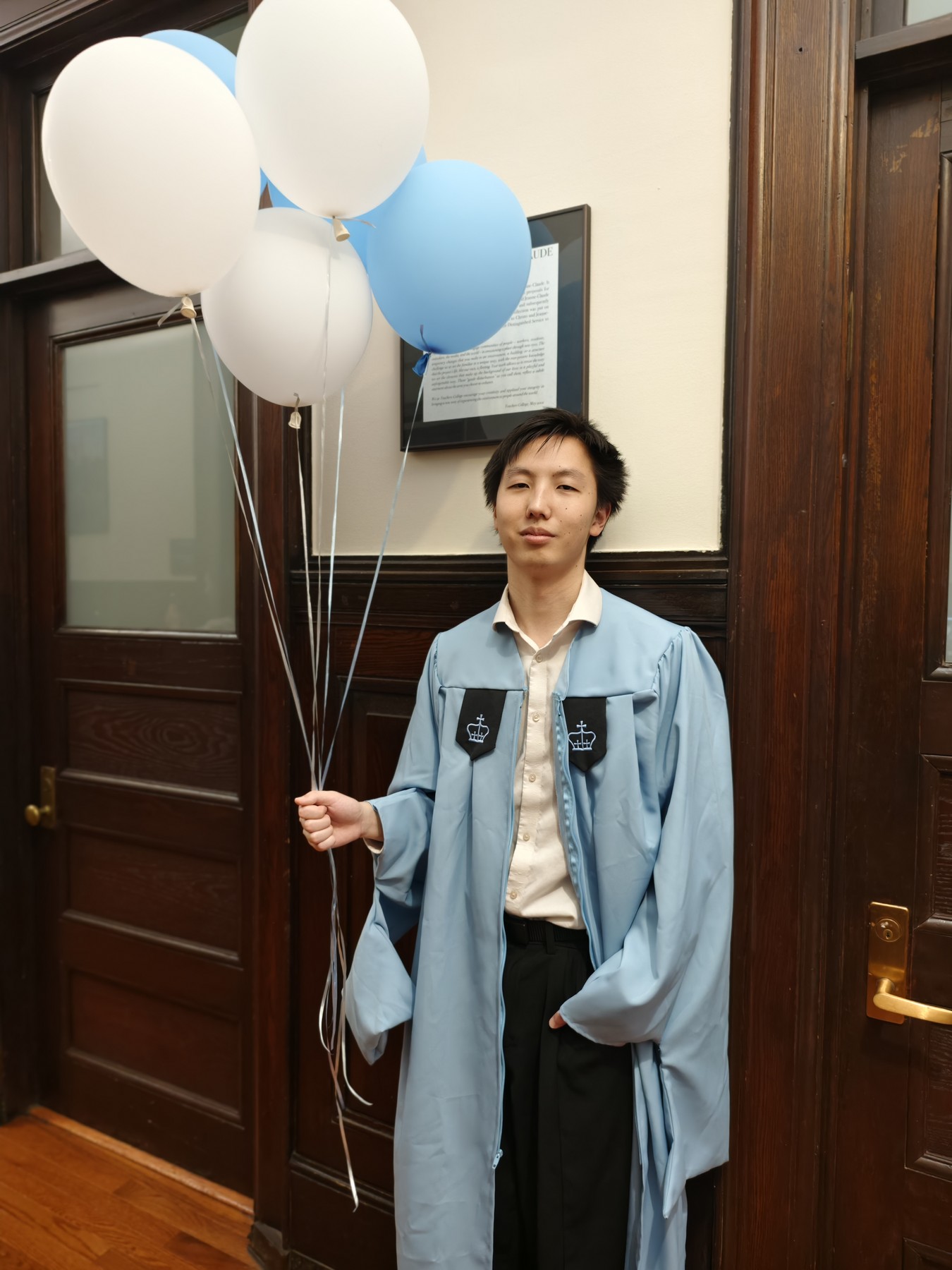 哥伦比亚大学毕业留影